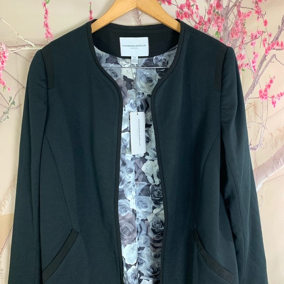 NEW Katherine Barclay Floral lined boyfriend blazer in Black - Picture 2 of 9